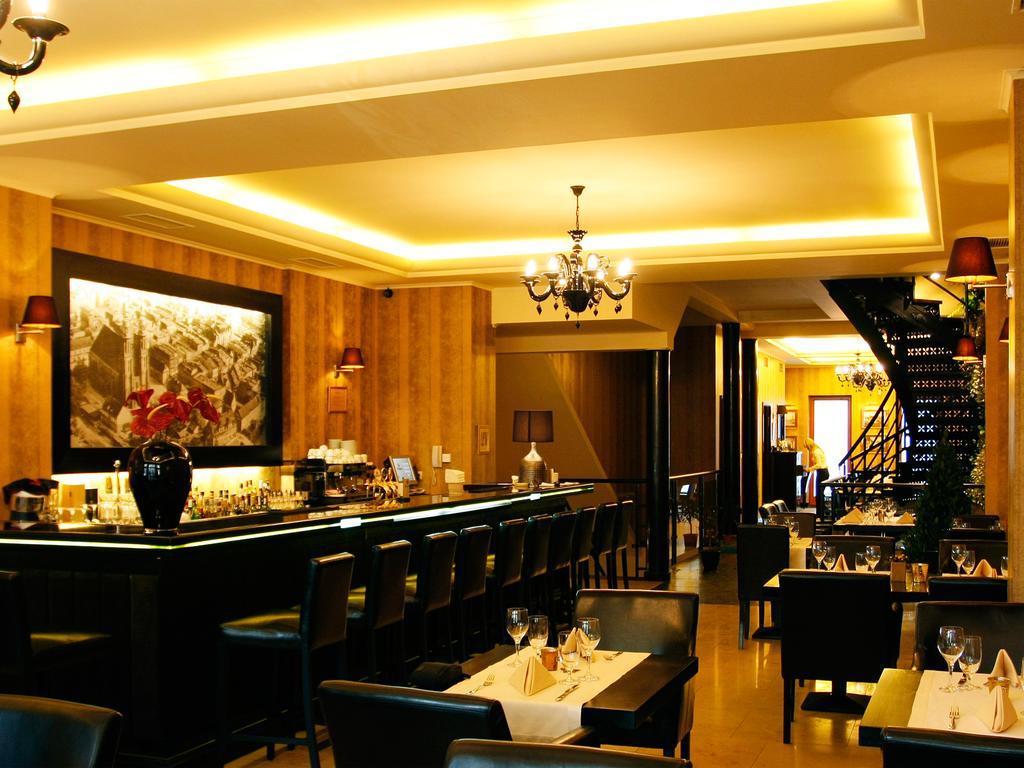 Apartamenty Zlota Nic ออปอเล ภายนอก รูปภาพ