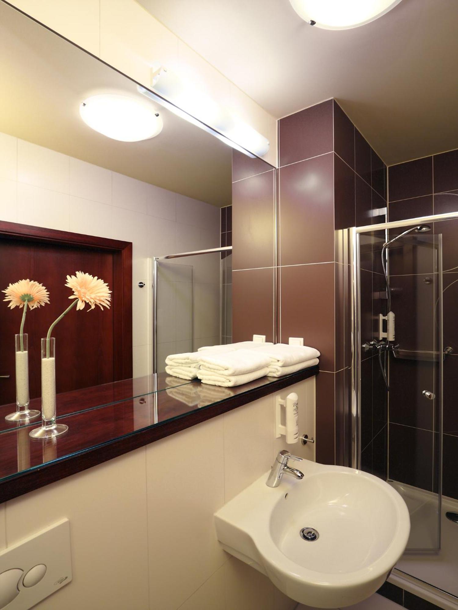 Apartamenty Zlota Nic ออปอเล ภายนอก รูปภาพ
