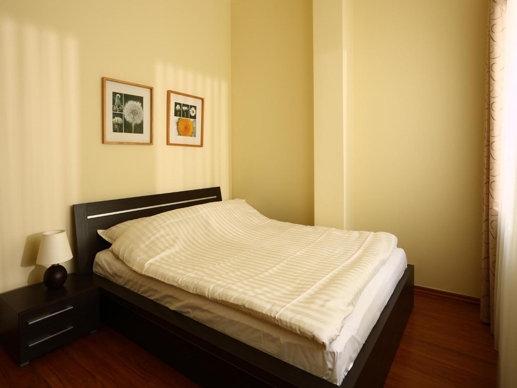 Apartamenty Zlota Nic ออปอเล ภายนอก รูปภาพ